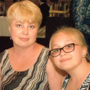 Meet your Posher, Elena